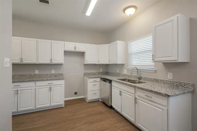 $1,995 | 512 Waterford Street, Farmersville, TX 75442