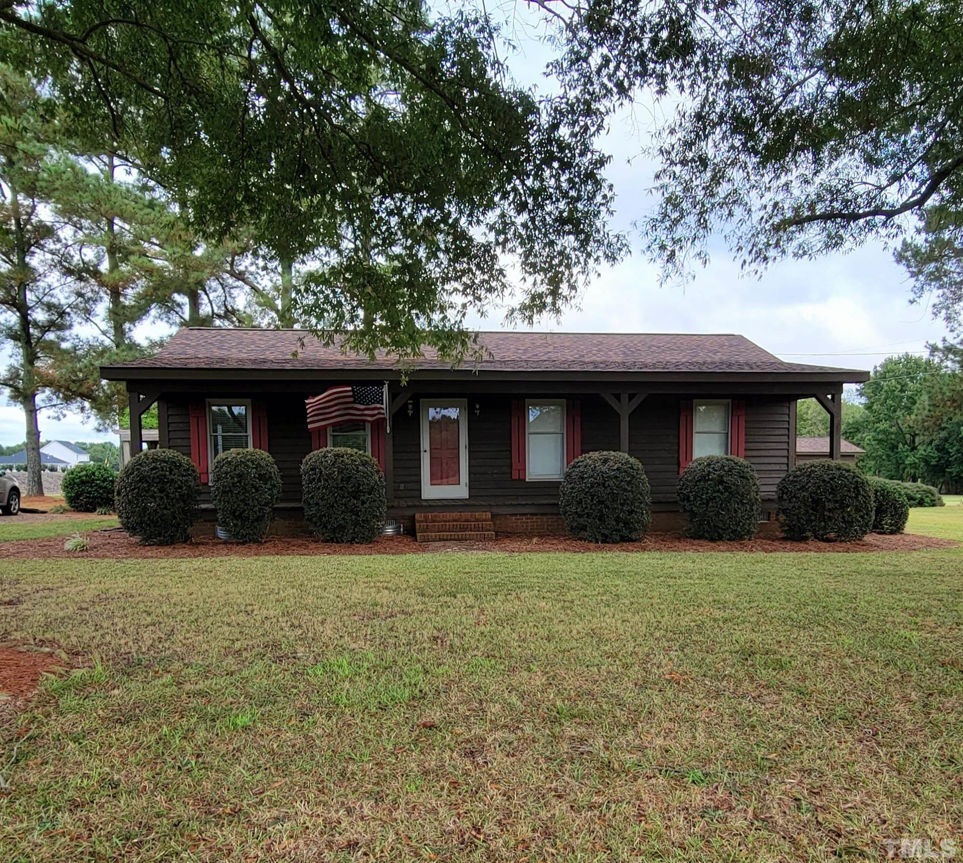 2178 Tarheel Road Benson, NC 27504 - Photo 2 of 24 Gallery Image 2