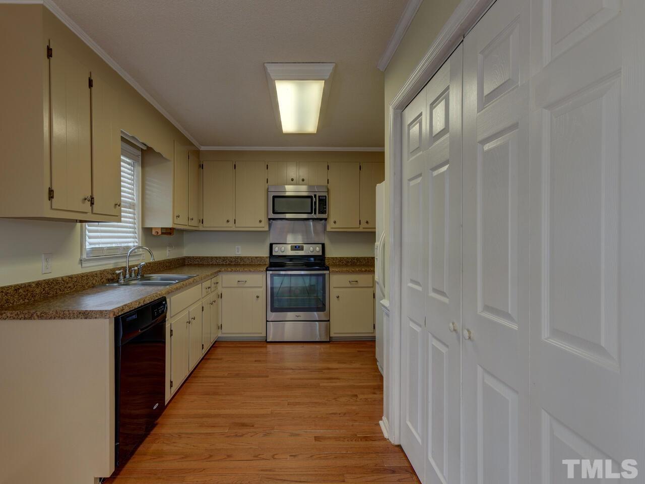 2178 Tarheel Road Benson, NC 27504 - Photo 9 of 24 Gallery Image 9