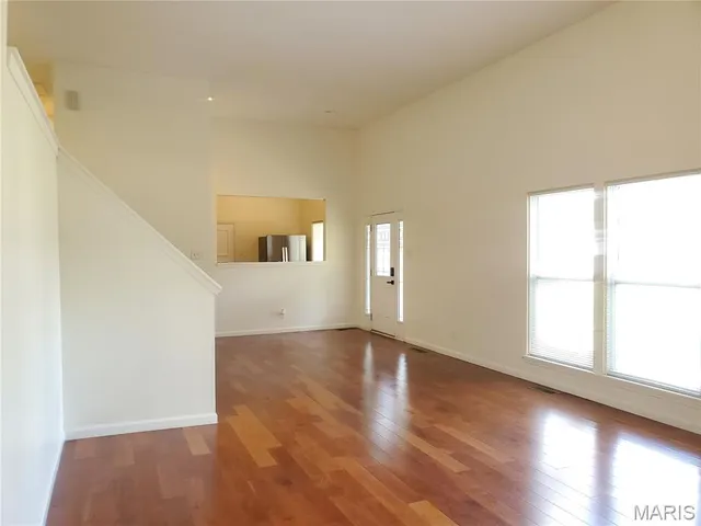 $239,999 | 698 Carriage Lane, Hazelwood, MO 63042