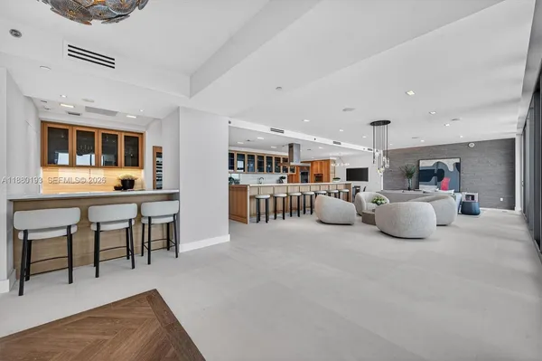 $17,500,000 | 5959 Collins Avenue, Unit 1804, Miami Beach, FL 33140