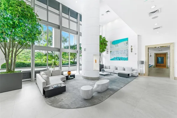 $17,500,000 | 5959 Collins Avenue, Unit 1804, Miami Beach, FL 33140