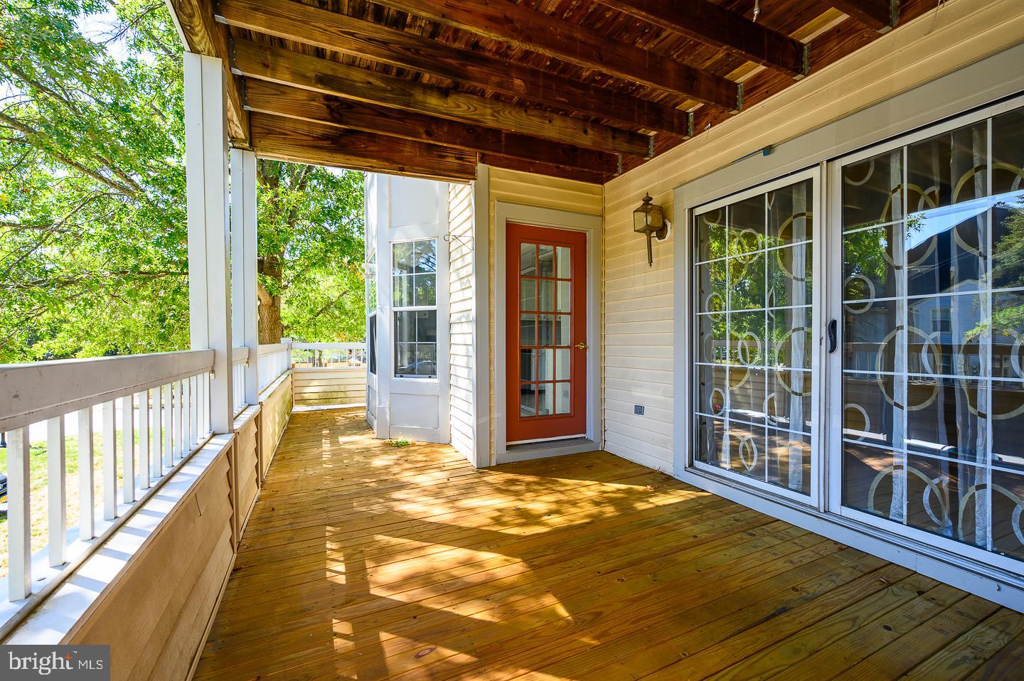 115 Cascade Court, Unit 7 Princeton, NJ 08540 - Photo 24 of 27 a view of a porch