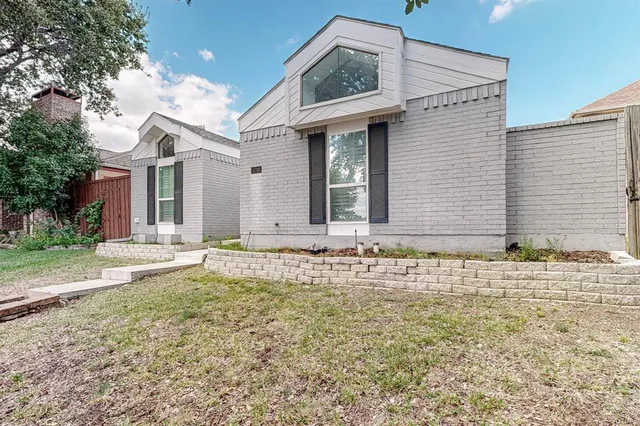 $3,500 | 4017 La Costa Court, Irving, TX 75038