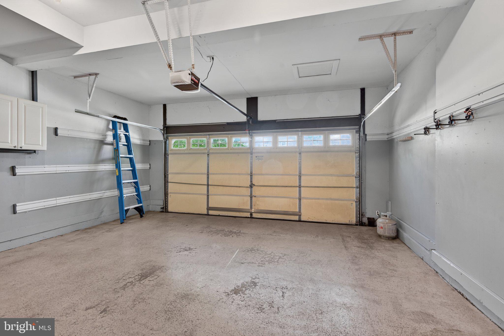 1420 Balmoral Road Coatesville, PA 19320 - Photo 51 of 68 Garage