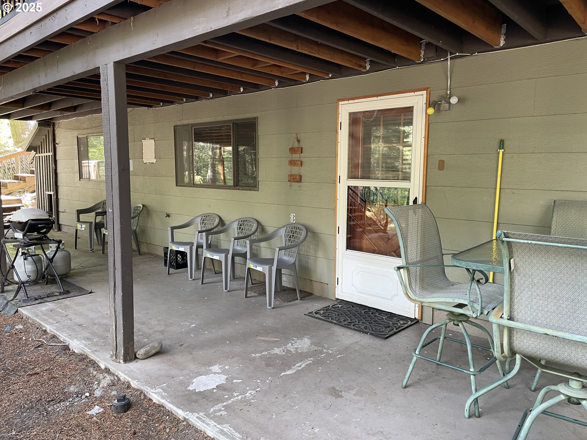 64624 West Frk Lane Joseph, OR 97846 - Photo 27 of 31 a view of a porch with chairs and tables