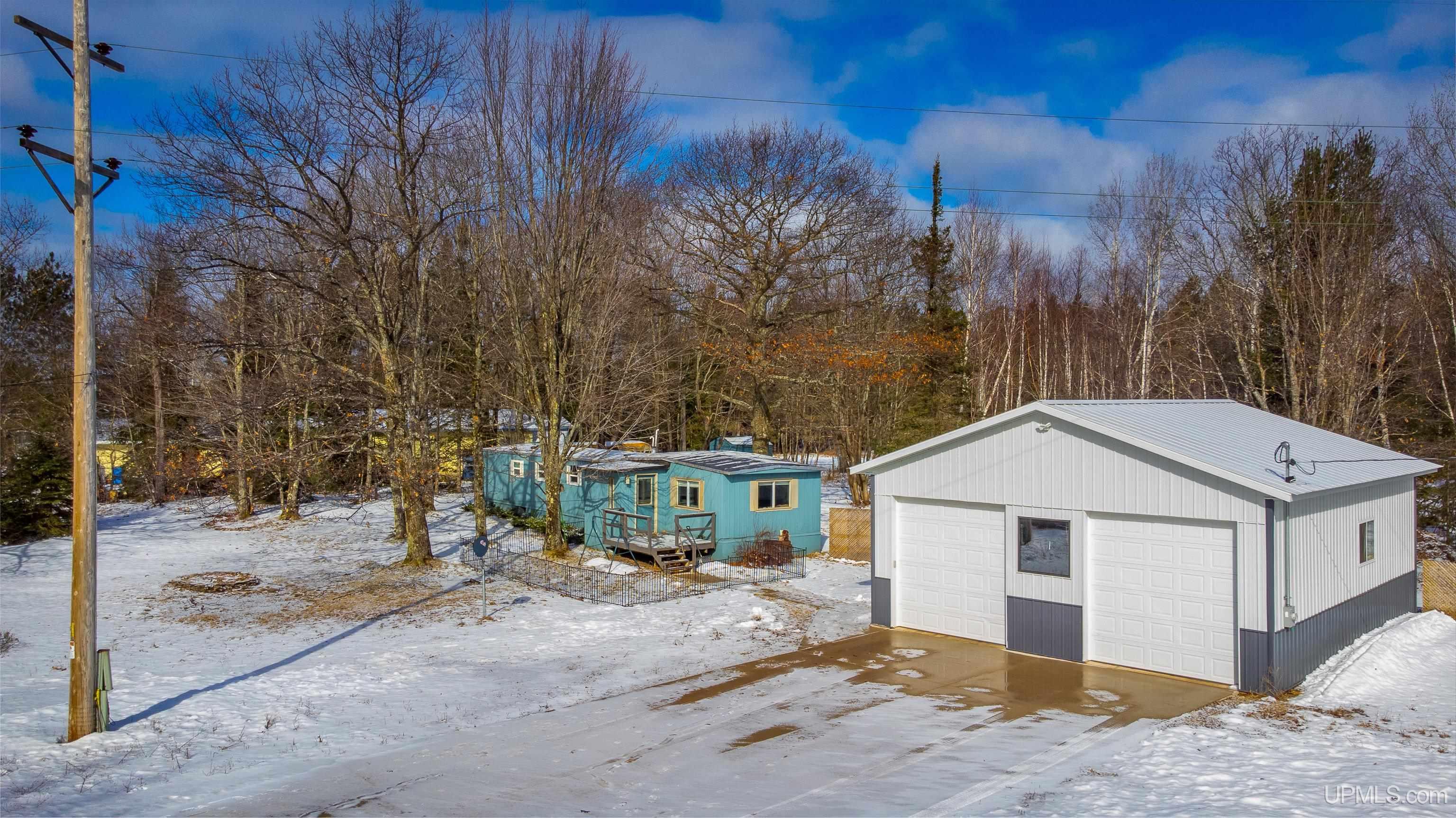 17 Snowfield Road Negaunee, MI 49866 - Photo 2 of 21 Gallery Image 2