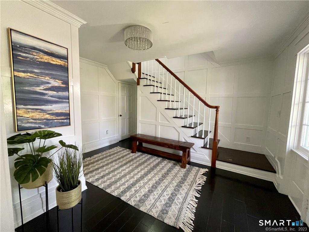 32 Tuxis Road Madison, CT 06443 - Photo 20 of 35 Front foyer.