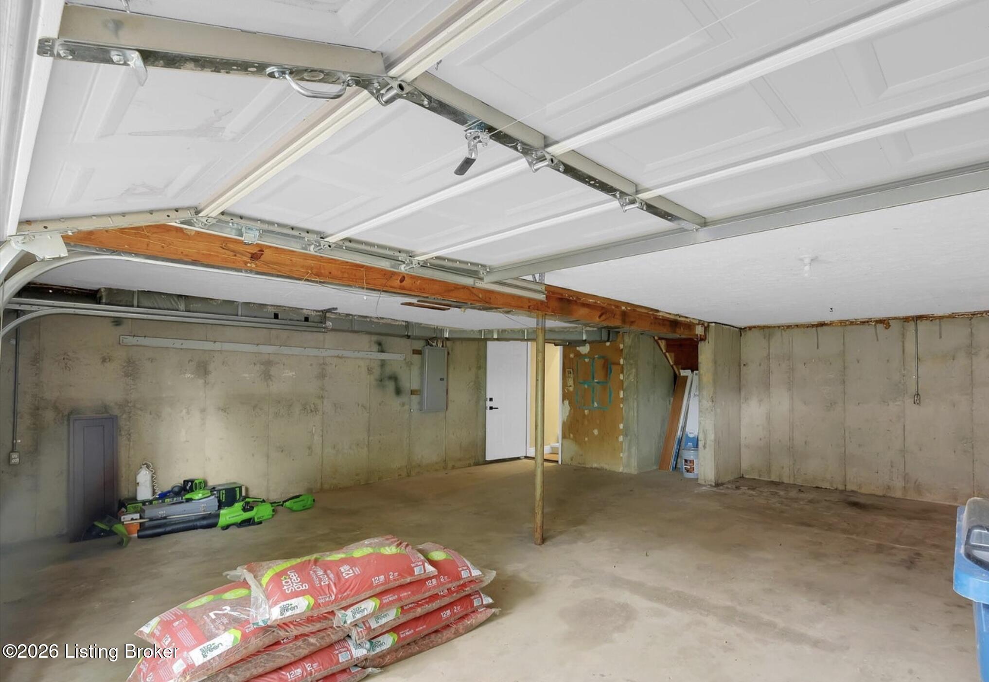 1415 Cedarbrook Road Goshen, KY 40026 - Photo 50 of 52 1415 Cedarbrook- Garage interior