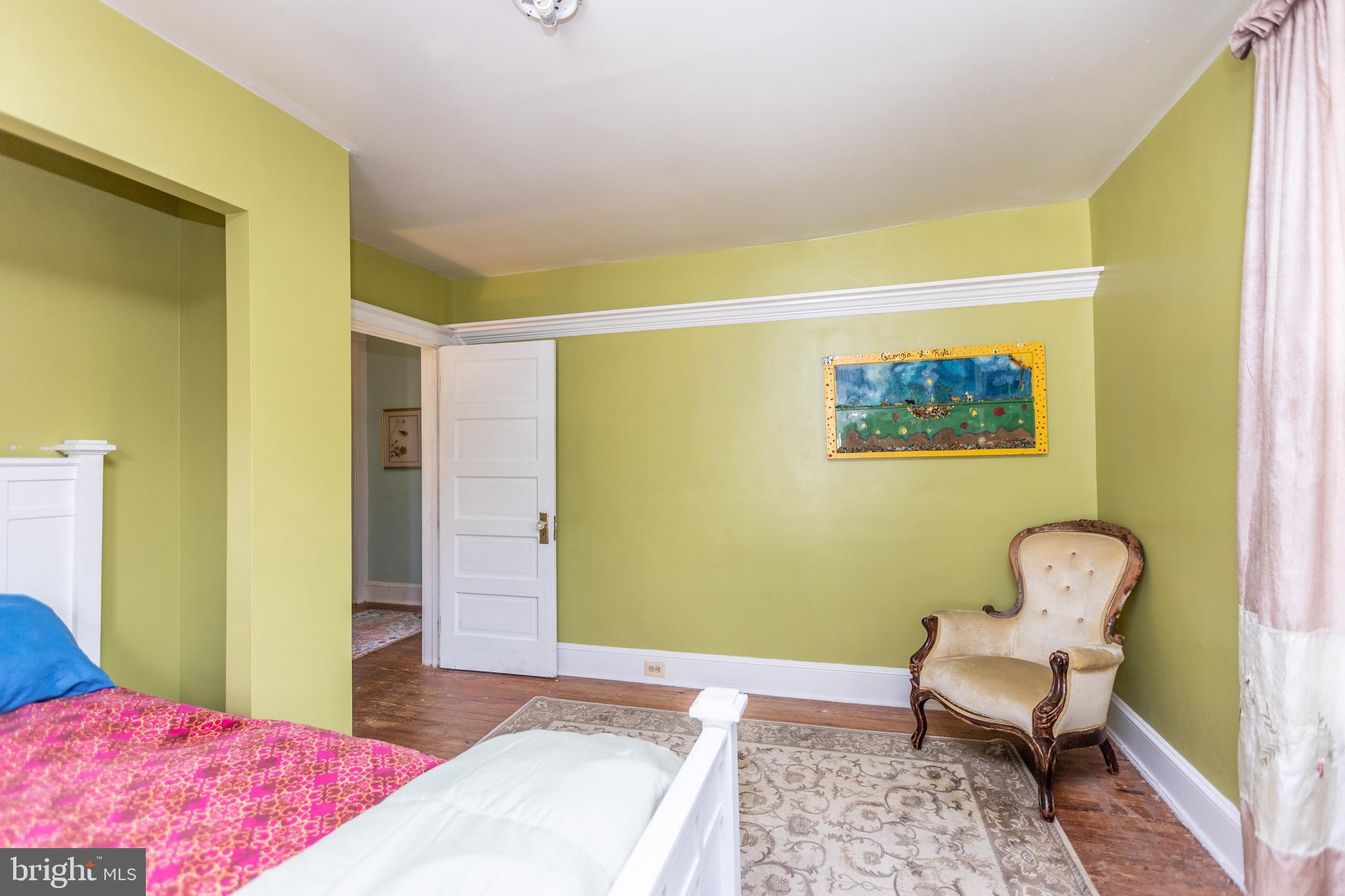 4223 Harcourt Road Baltimore, MD 21214 - Photo 27 of 36 Third bedroom