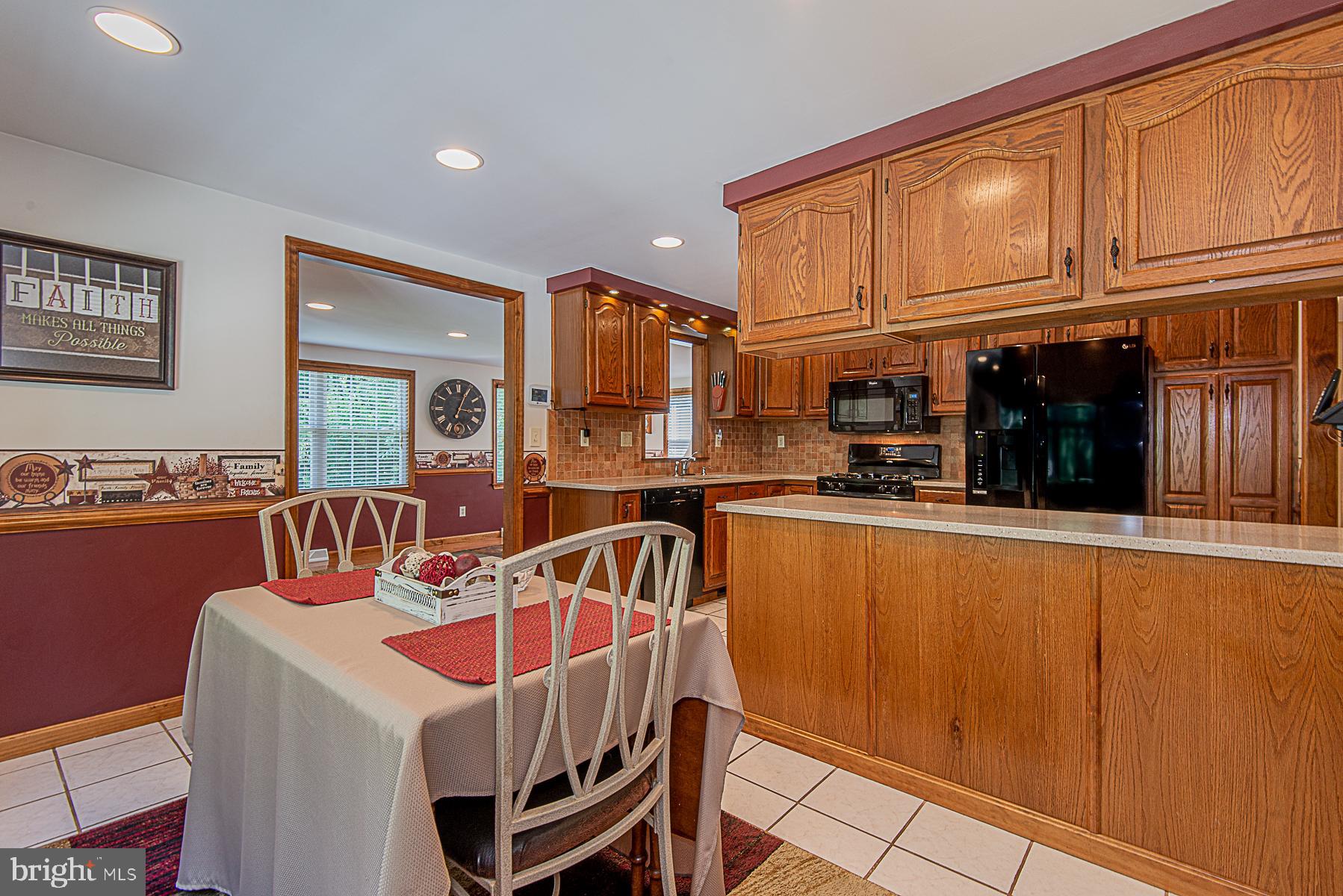 8309 Risha Drive Severn, MD 21144 - Photo 12 of 34 Eat in kitchen
