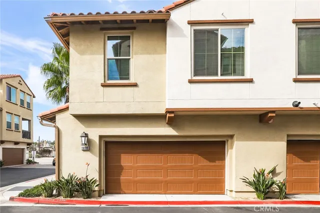 $5,500 | 19109 Azul Lane, Huntington Beach, CA 92648