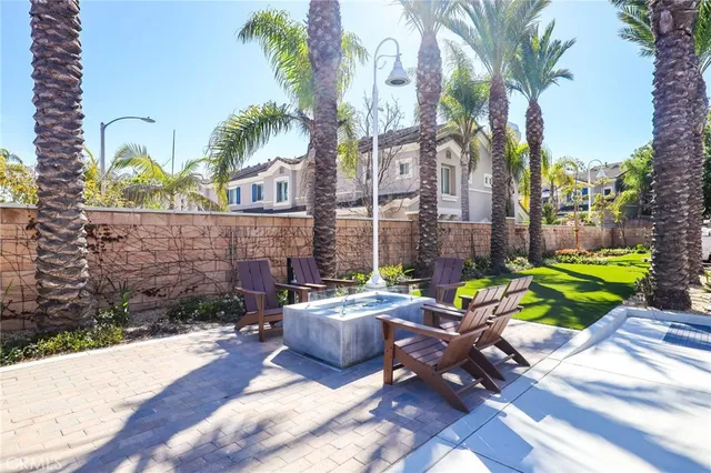 $5,500 | 19109 Azul Lane, Huntington Beach, CA 92648