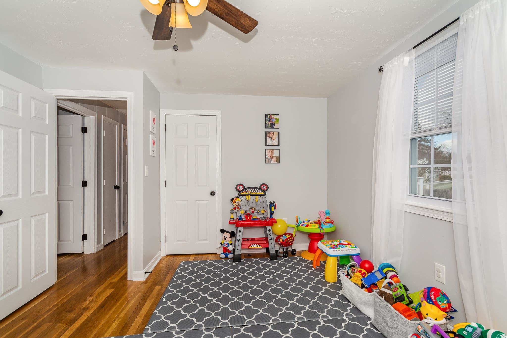 4 Shetland Road Nashua, NH 03062 - Photo 17 of 35 Gallery Image 17
