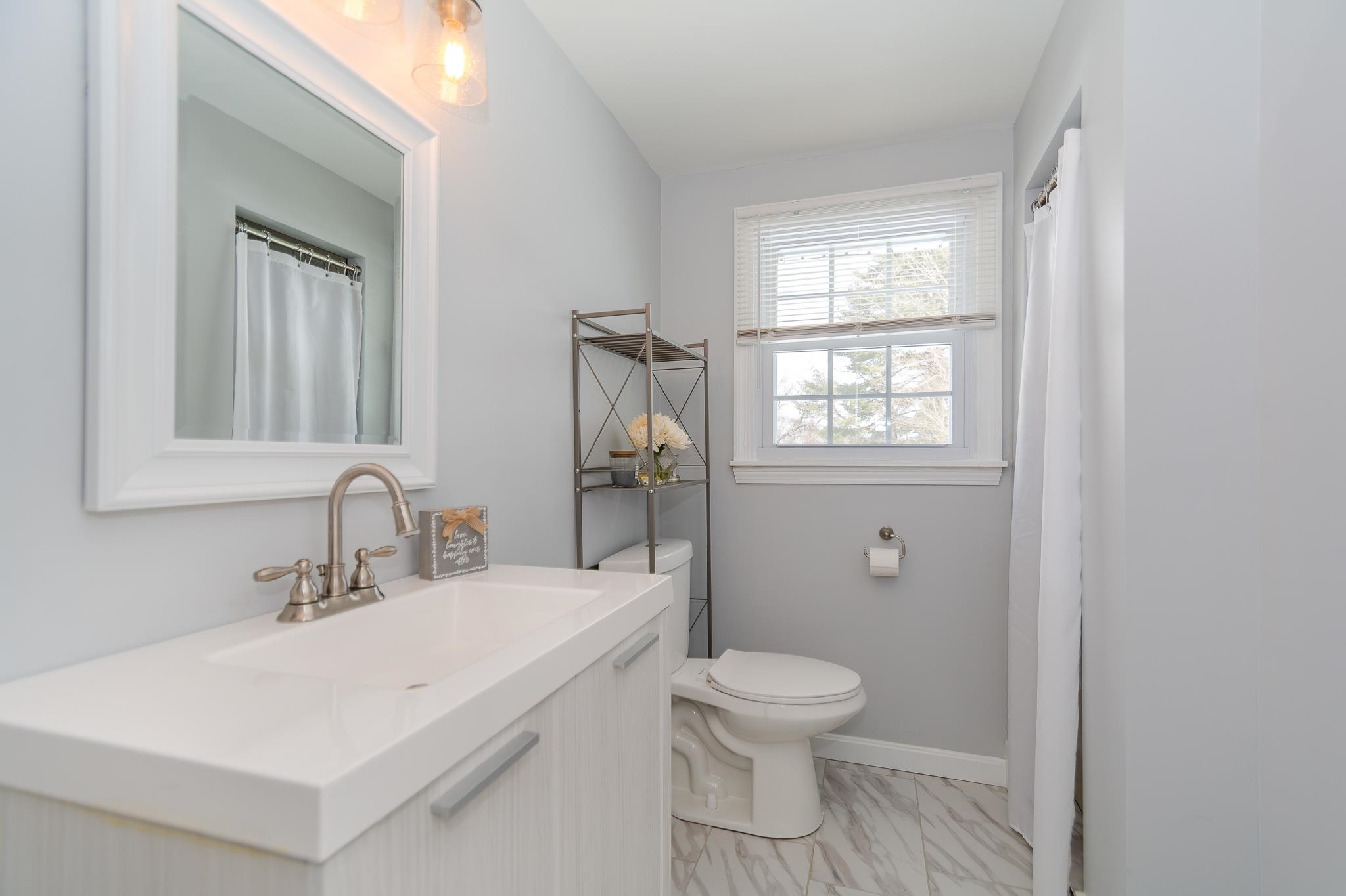 4 Shetland Road Nashua, NH 03062 - Photo 21 of 35 Gallery Image 21