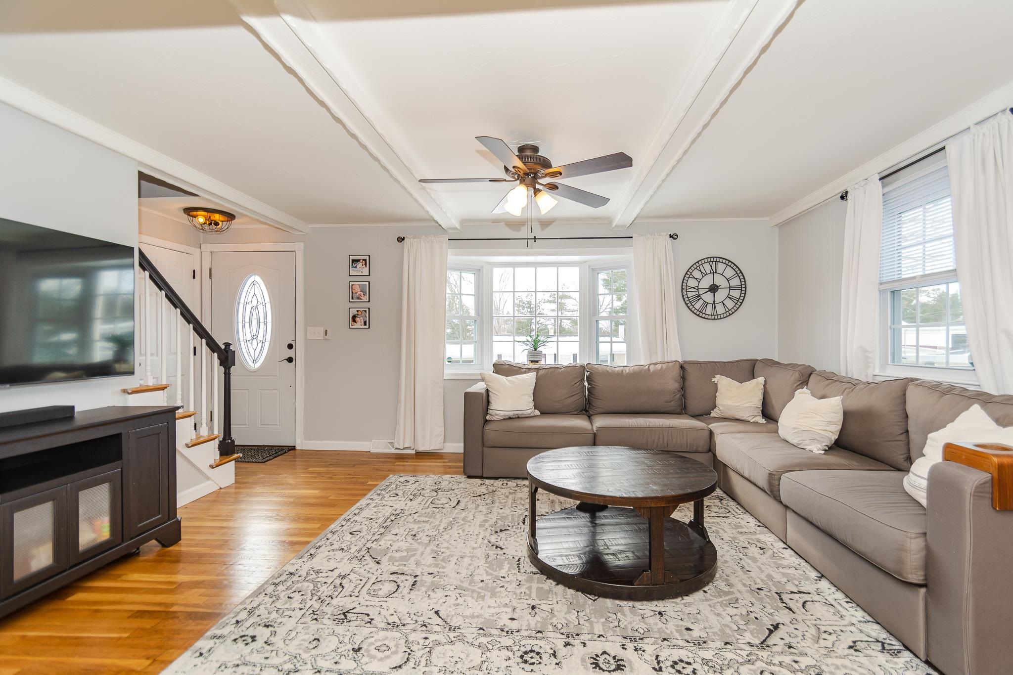 4 Shetland Road Nashua, NH 03062 - Photo 4 of 35 Gallery Image 4