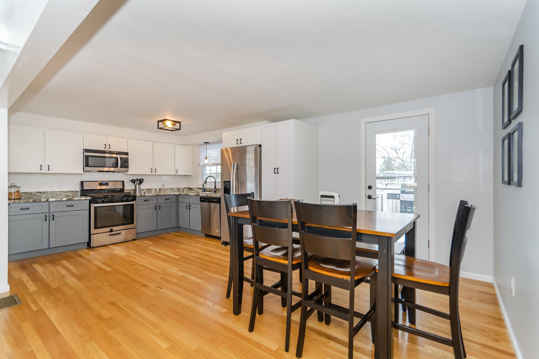 4 Shetland Road Nashua, NH 03062 - Photo 9 of 35 Gallery Image 9