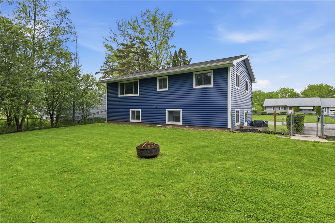 41 Chiltern Road Henrietta, NY 14623 - Photo 7 of 36