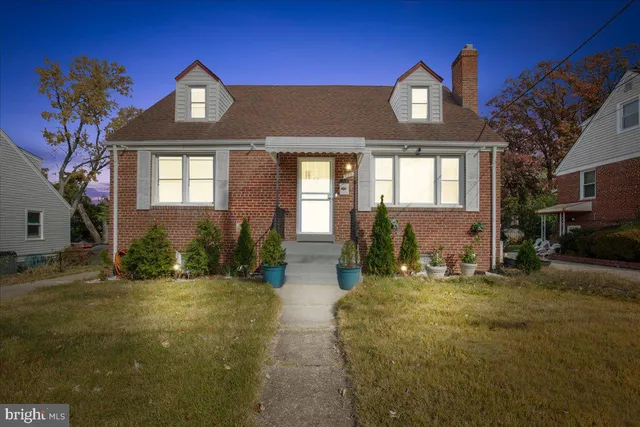 $1,800 | 121 Onondaga Drive, Oxon Hill, MD 20745