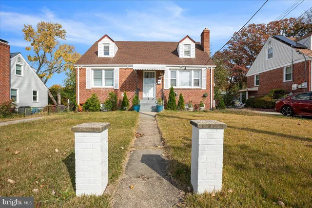 $1,800 | 121 Onondaga Drive, Oxon Hill, MD 20745