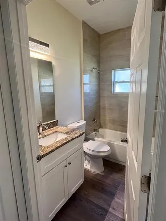 $2,400 | 925 Lora Street, Daytona Beach, FL 32114