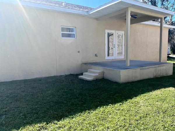 $2,400 | 925 Lora Street, Daytona Beach, FL 32114