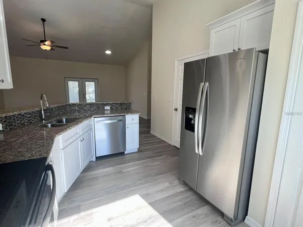 $2,400 | 925 Lora Street, Daytona Beach, FL 32114