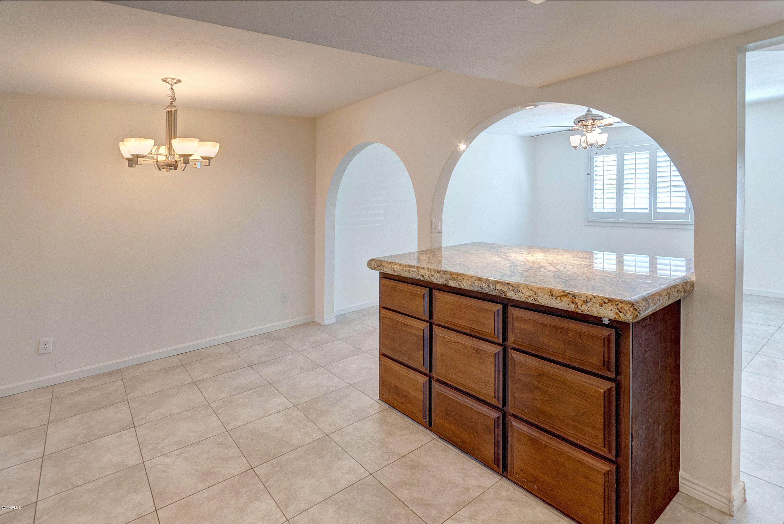 2336 West Bloomfield Road Phoenix, AZ 85029 - Photo 8 of 32 Bloomfield-15