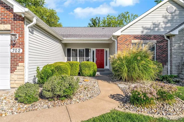 $549,999 | 702 Balcarra Drive, O'Fallon, MO 63368