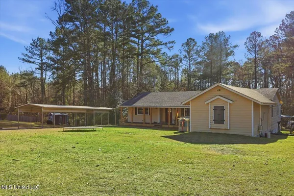 $260,000 | 501 Pine Ridge Road, Florence, MS 39073