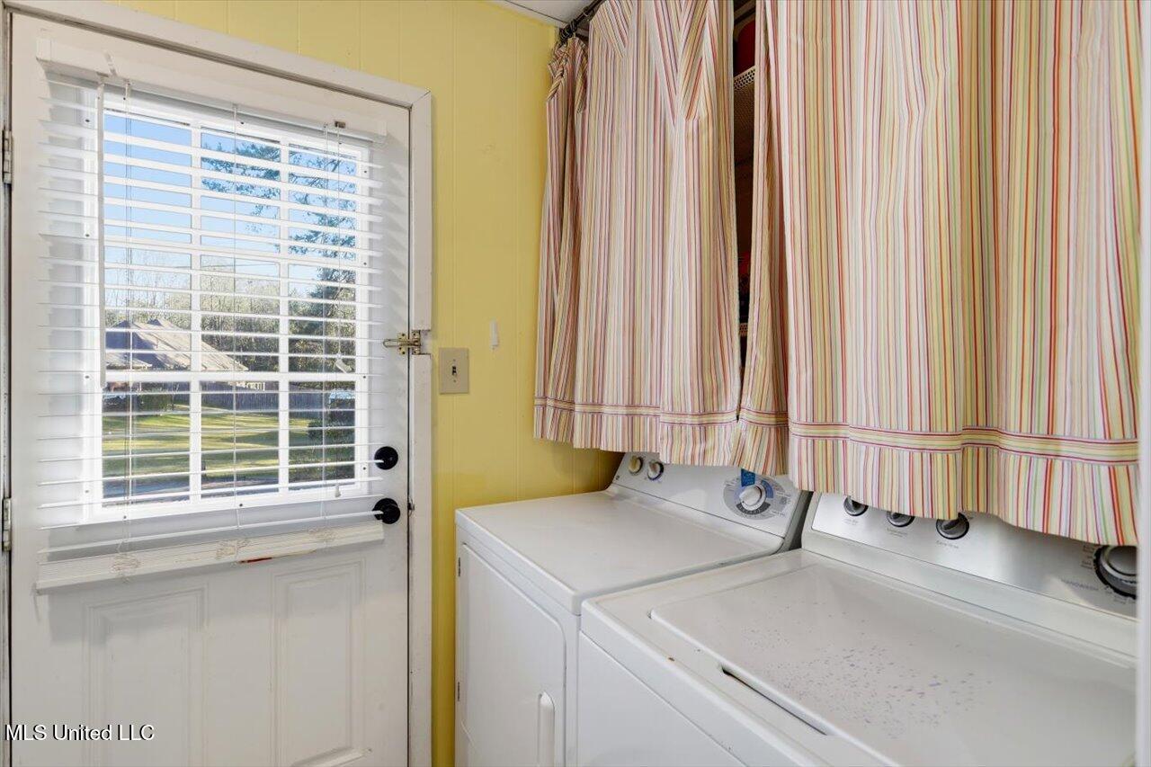 501 Pine Ridge Road Florence, MS 39073 - Photo 15 of 33 15-501 Pine Ridge Rd _ Home Tours MS