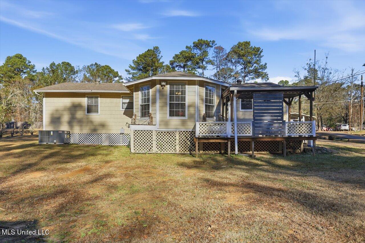 501 Pine Ridge Road Florence, MS 39073 - Photo 28 of 33 28-501 Pine Ridge Rd _ Home Tours MS