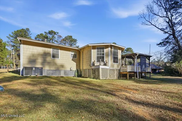 $260,000 | 501 Pine Ridge Road, Florence, MS 39073