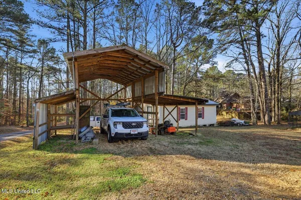 $260,000 | 501 Pine Ridge Road, Florence, MS 39073