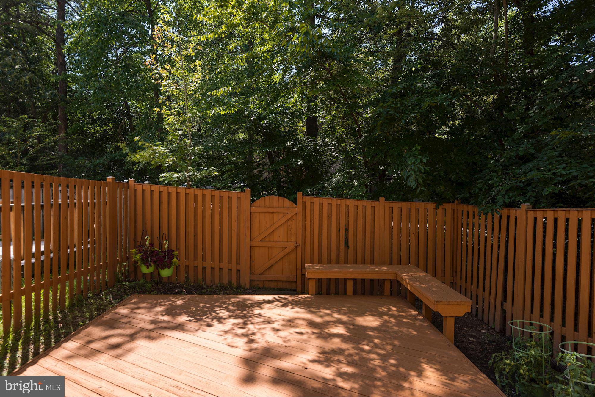 8537 Bauer Drive Springfield, VA 22152 - Photo 20 of 24 Exterior (Rear)