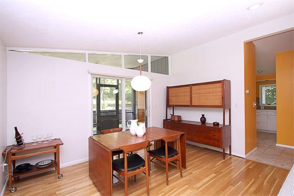 36 Joyce Road Wayland, MA 01778 - Photo 4 of 17 Gallery Image 4