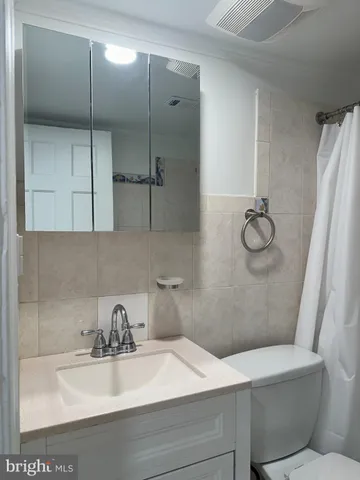 $2,000 | 4933 Americana Drive, Unit 108, Annandale, VA 22003