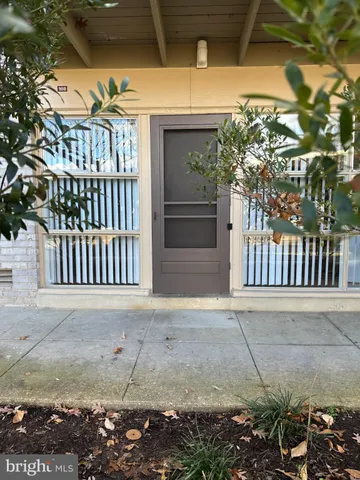 $2,000 | 4933 Americana Drive, Unit 108, Annandale, VA 22003