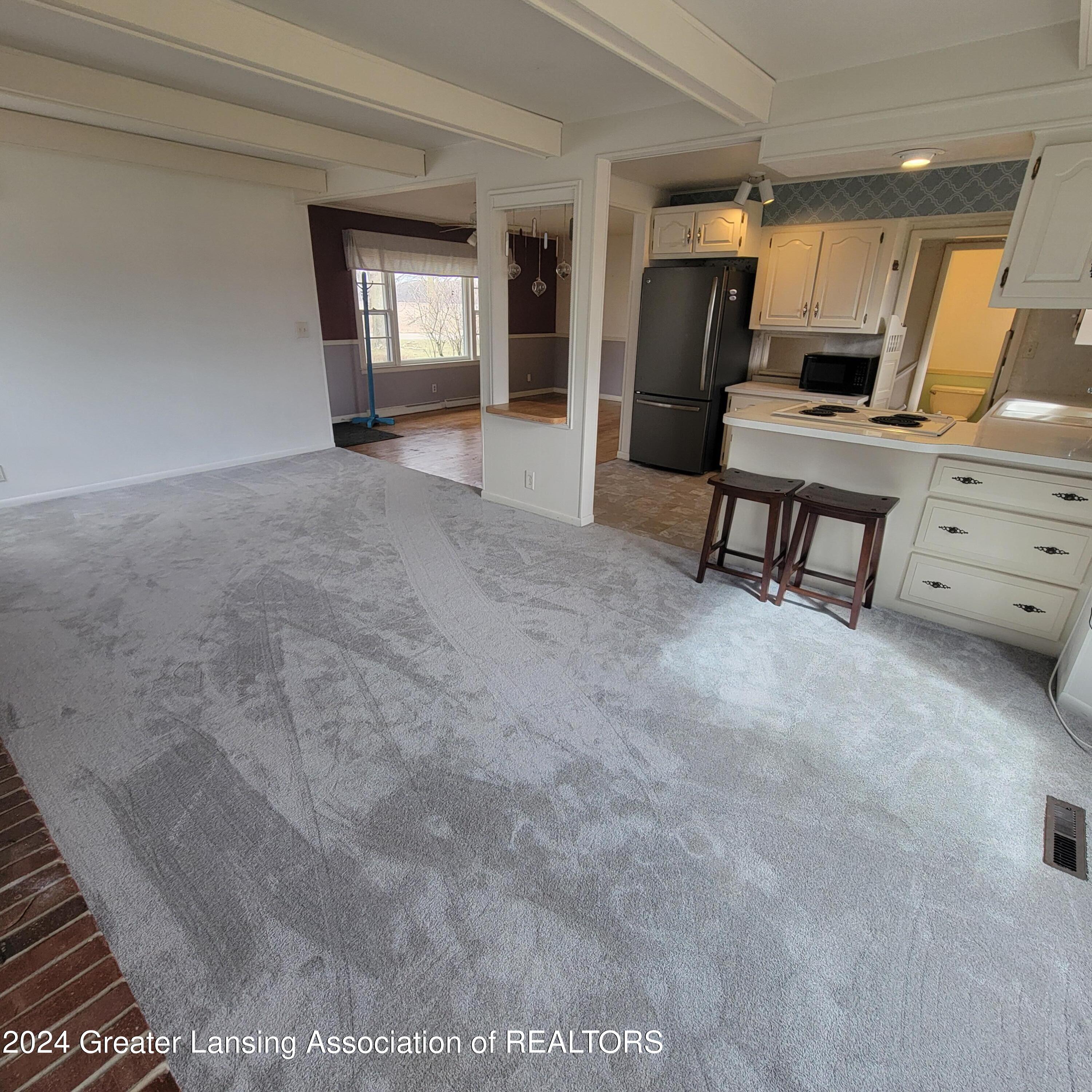 1335 West Kalamo Highway, Unit R2 Charlotte, MI 48813 - Photo 2 of 13 20240307_142321