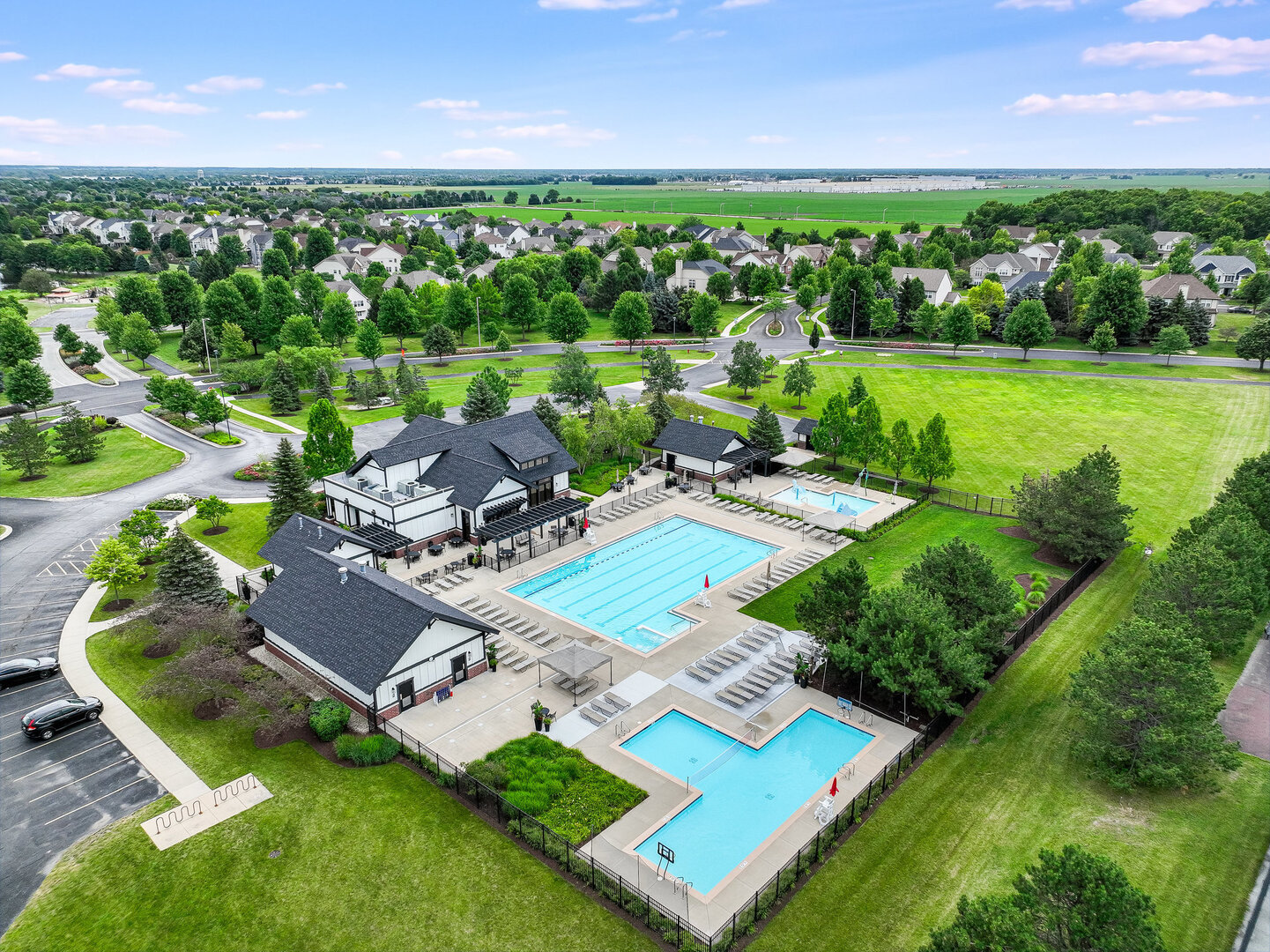 12811 Conifer Street Plainfield, IL 60585 - Photo 40 of 47 an aerial view of a house with a garden