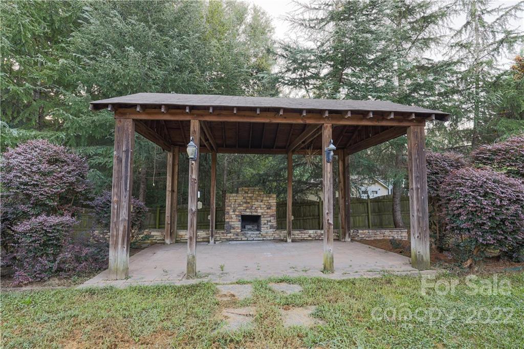 142 Princess Loop Troutman, NC 28166 - Photo 21 of 22 a view of wooden deck