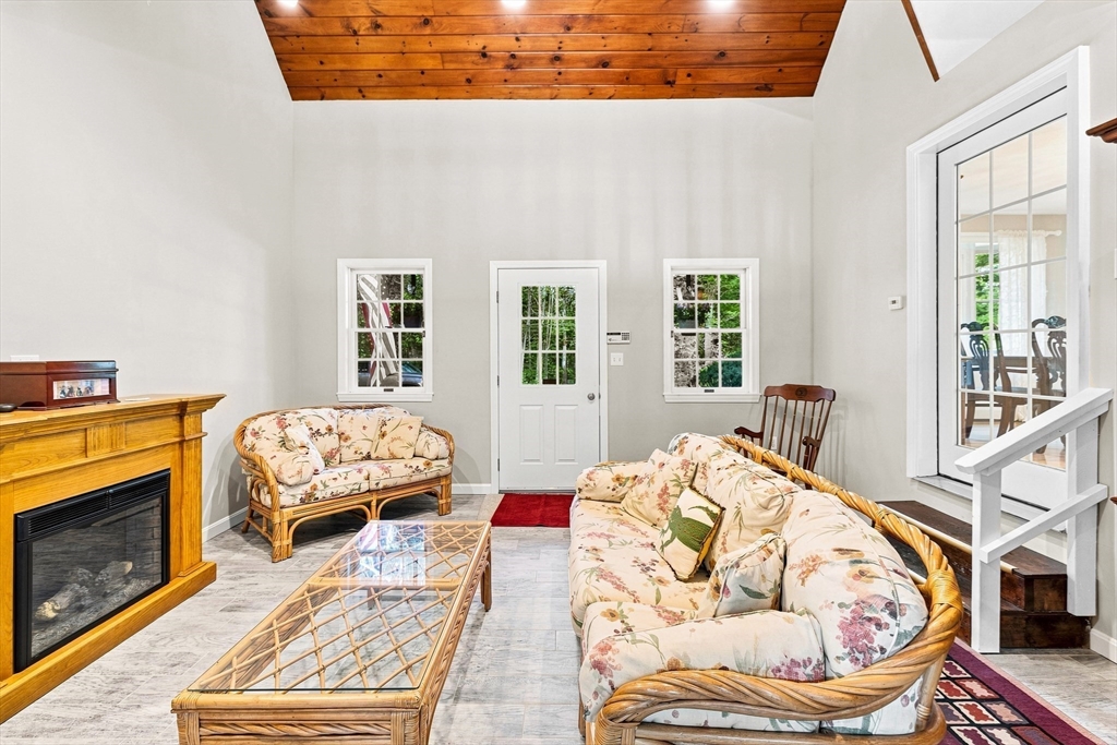 170 Rocky Hill Road Rehoboth, MA 02769 - Photo 11 of 41 Gallery Image 11