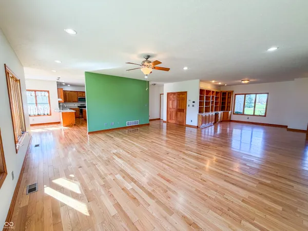 $849,900 | 3861 East 300 North, Crawfordsville, IN 47933