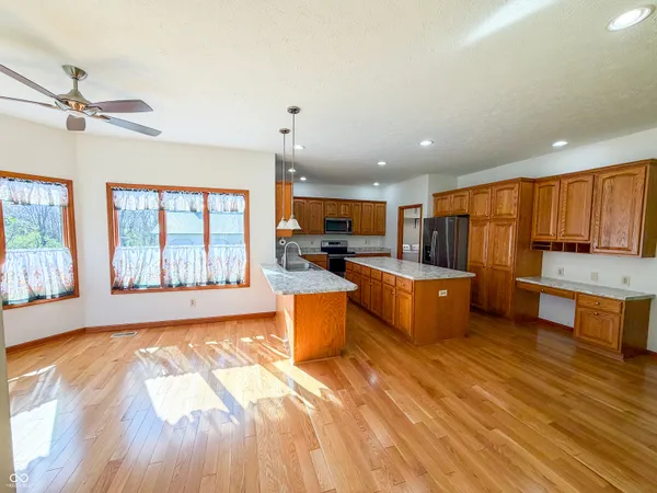 $849,900 | 3861 East 300 North, Crawfordsville, IN 47933