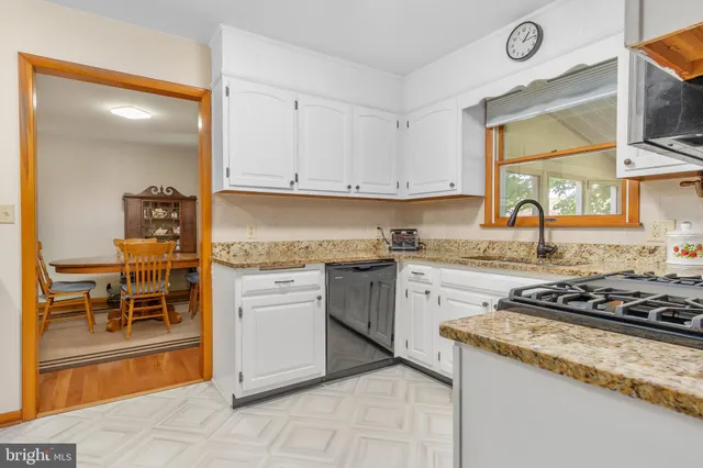 $404,900 | 8 Brightwood Drive, Hagerstown, MD 21740