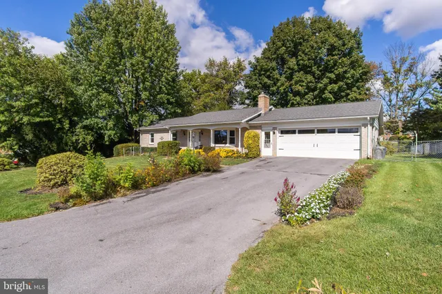 $404,900 | 8 Brightwood Drive, Hagerstown, MD 21740