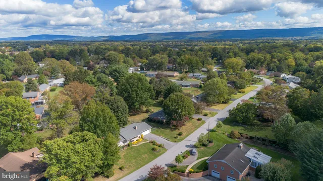 $404,900 | 8 Brightwood Drive, Hagerstown, MD 21740