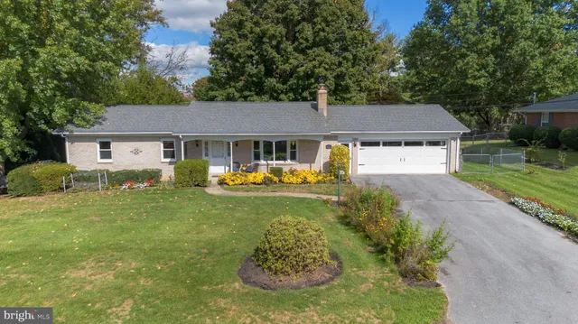$404,900 | 8 Brightwood Drive, Hagerstown, MD 21740