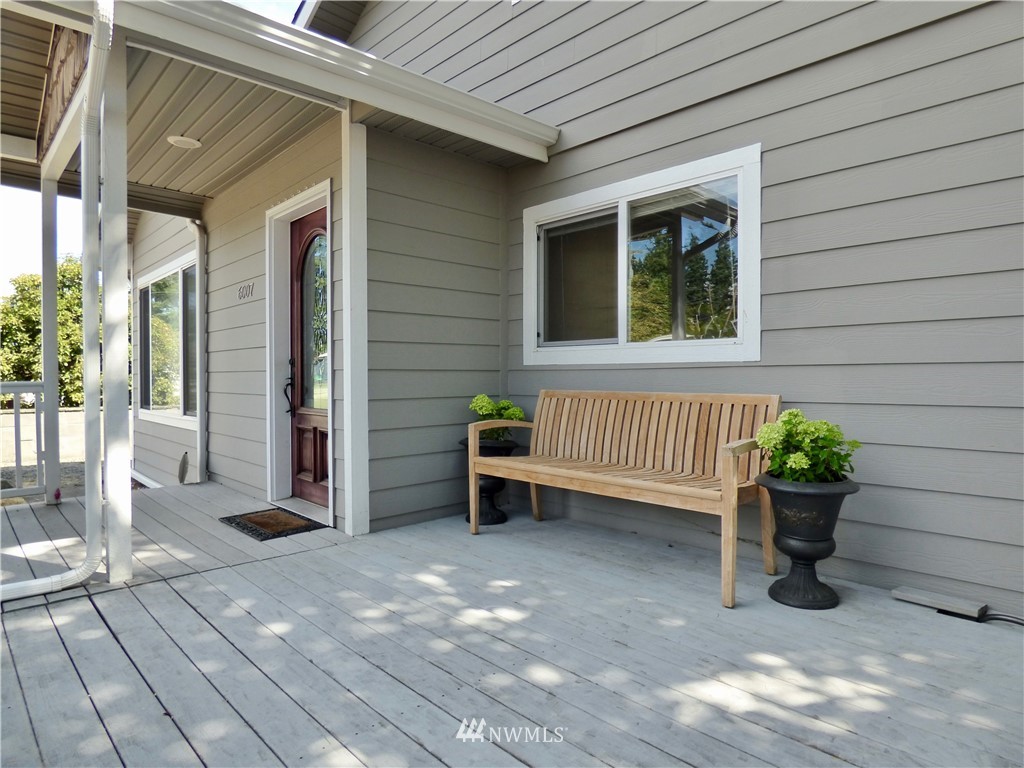 6007 Rockefeller Avenue Everett, WA 98203 - Photo 3 of 25