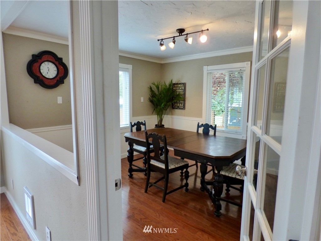 6007 Rockefeller Avenue Everett, WA 98203 - Photo 7 of 25